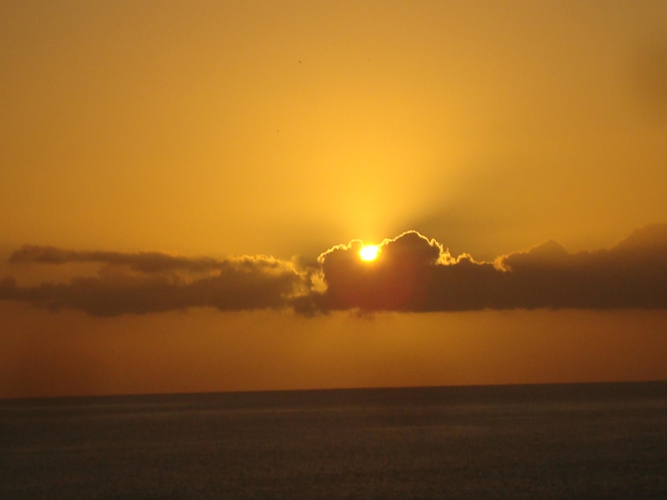 Sonnenaufgang Hotel Calypso Beach