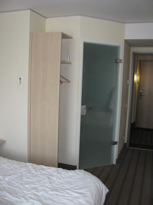 Zimmeransicht Essential by Dorint Berlin-Adlershof