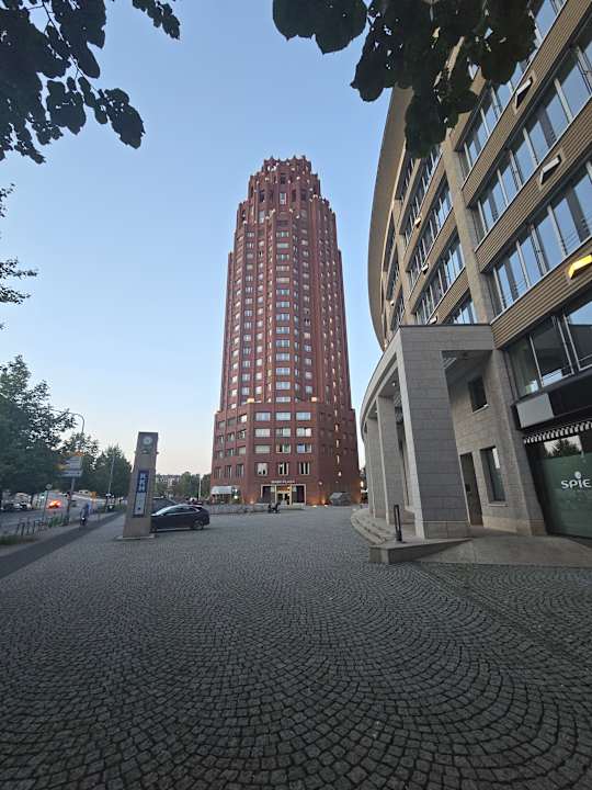 Außenansicht Lindner Hotel Frankfurt Main Plaza, part of JdV by Hyatt