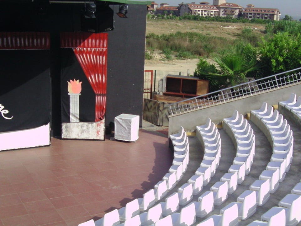 Theater für Animation Calimera Hane Garden
