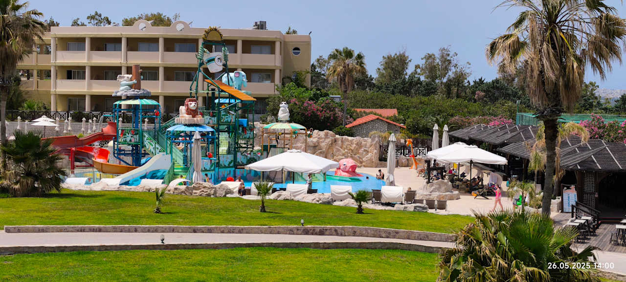 Außenansicht Hotel Kalithea Horizon Royal