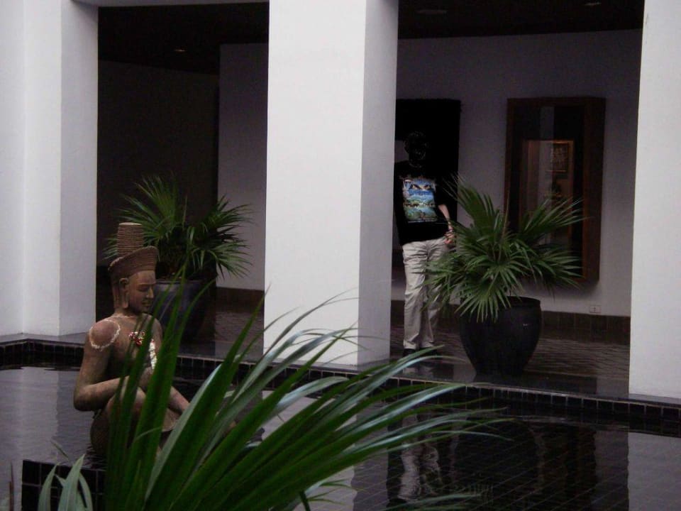 In der Hotelanlage / Blick auf kleinen Teich Hotel The Sukhothai Bangkok