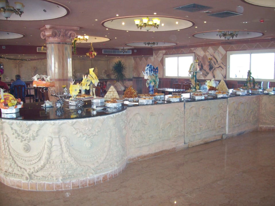 Lecker Three Corners Happy Life Beach Resort