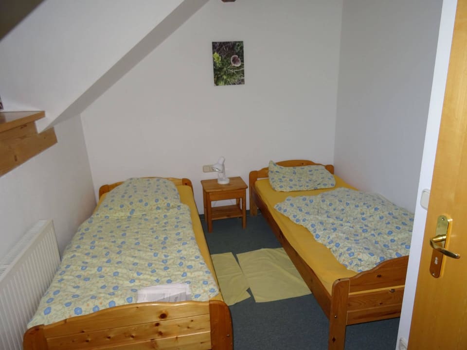 Wohnung 9 - Schlafzimmer 2 Dachgeschoss Ammersee-Ferienhof Schüßler