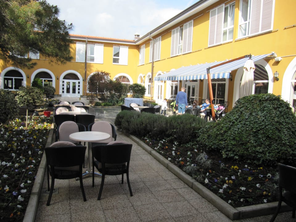 Innenhof Valamar Sanfior Hotel & Casa