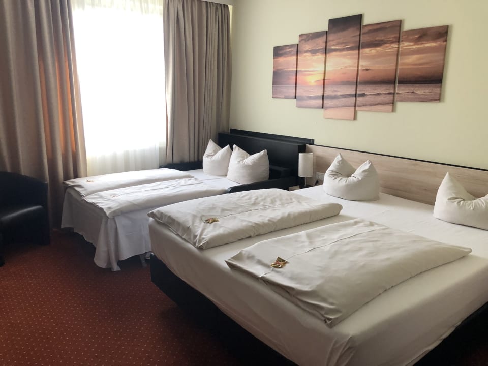 Zimmer Novina Hotel Südwestpark