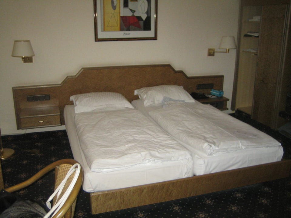 Standardzimmer acom Hotel Berlin Kurfürstendamm