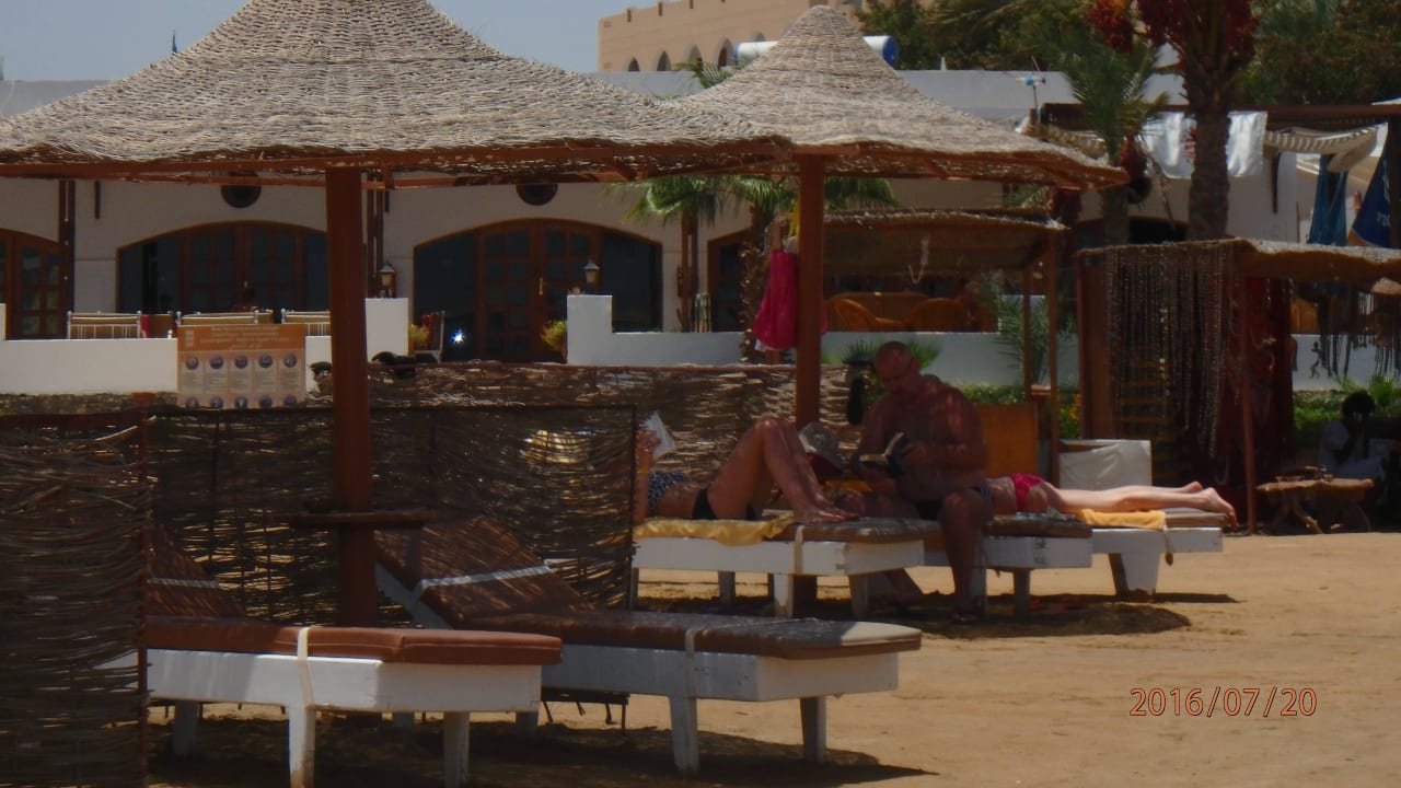 Blick auf das Tauchcenter Three Corners Equinox Beach Resort