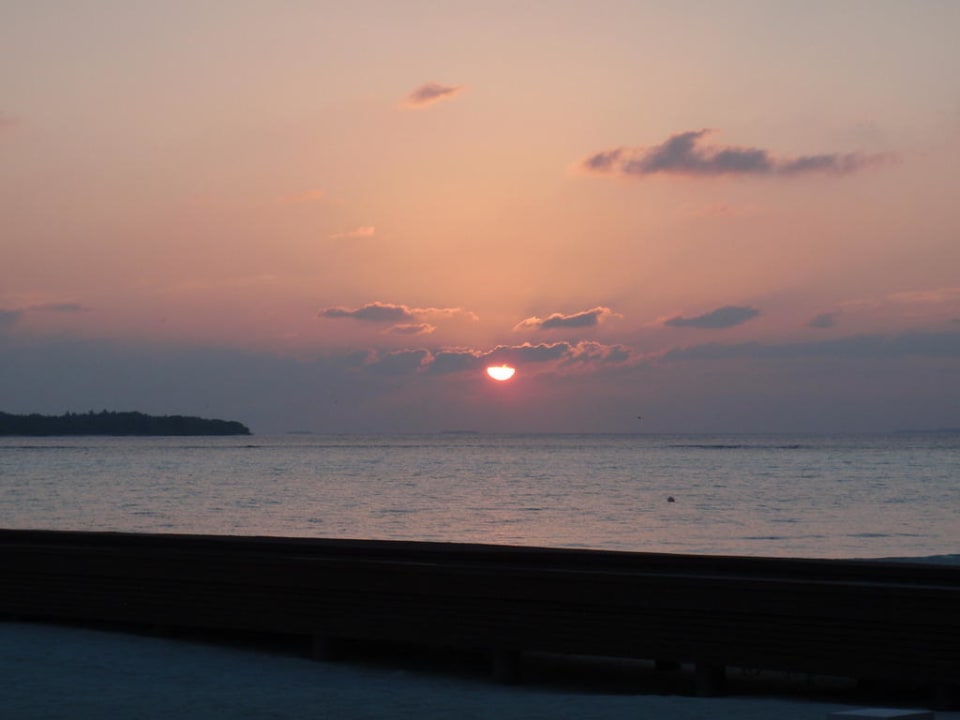Sonnenaufgang Noku Maldives, Vignette Collection