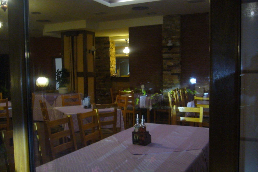 Speisesaal/Restaurant Hotel Juzhni Noshti