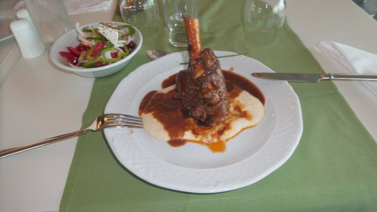 Hauptgang - Lammkeule Civitel Creta Beach