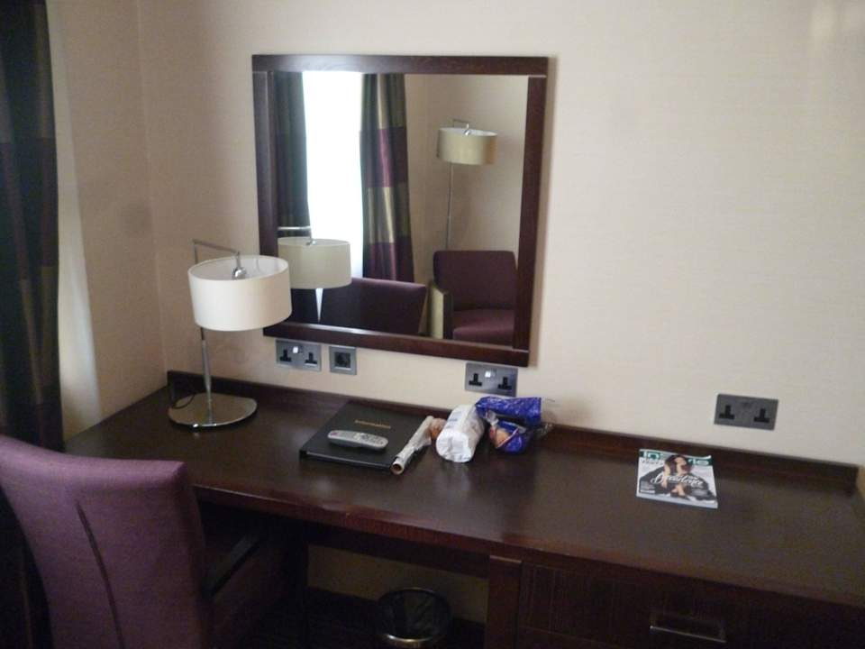 Biurko Crowne Plaza London - Gatwick Airport