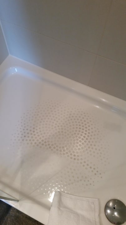 Unsaubere Duschtasse H4 Hotel Münster City Centre