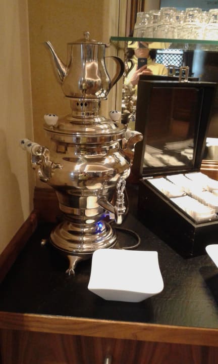 Samovar für den Tee Hotel Gasthof zur Post Stukenbrock