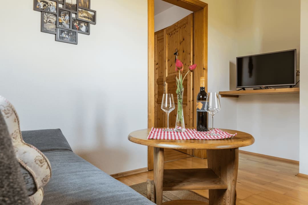 Zimmer Weingut & Buschenschank Pölzl