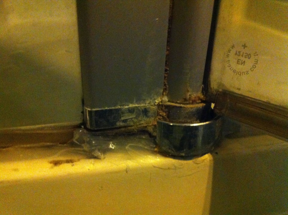 Schimmel Nr. 3 Dusche Hotel Royal Garden Beach