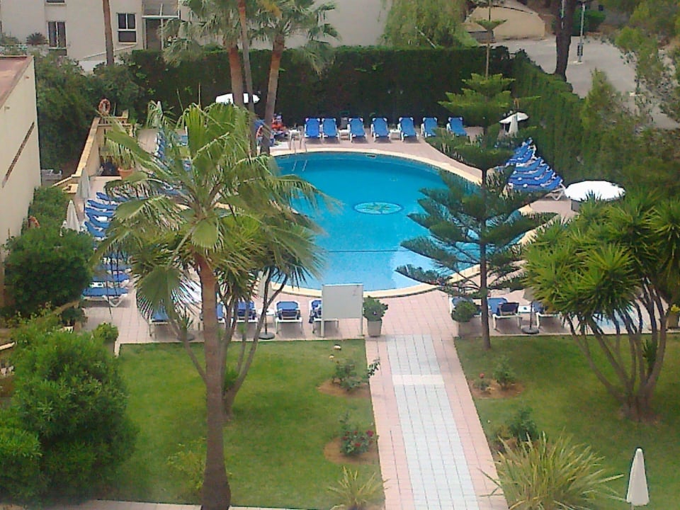 Blick zum Poolbereich Hotel Metropolitan Playa