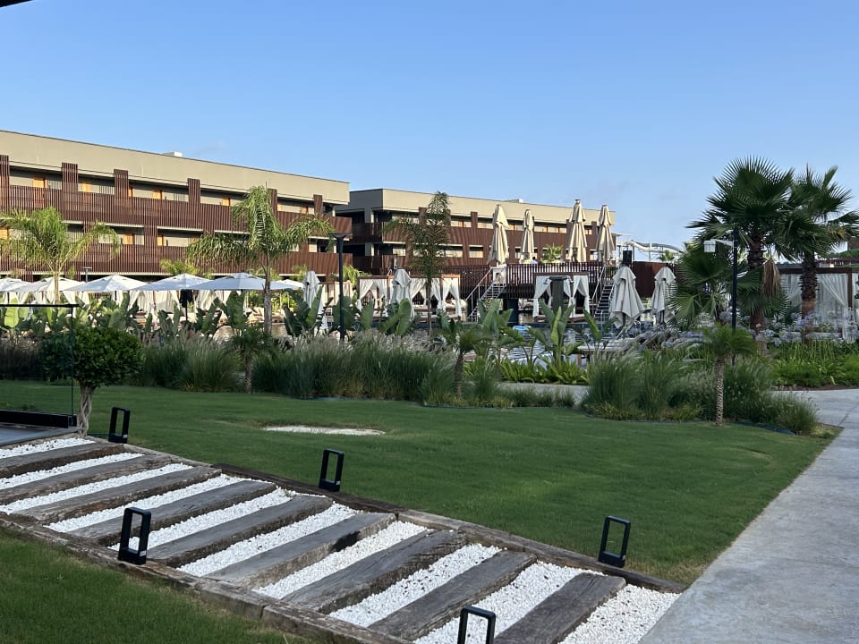 Pool Jacaranda Luxury Resort