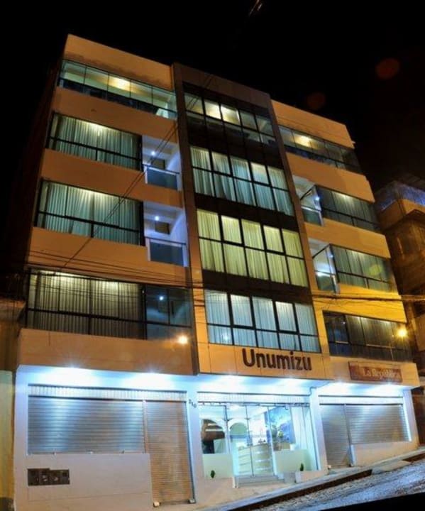 Fachada Hotel Unumizu Cusco