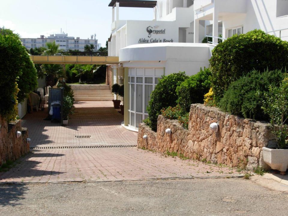 Hauptgebäude Grupotel Aldea Cala'n Bosch