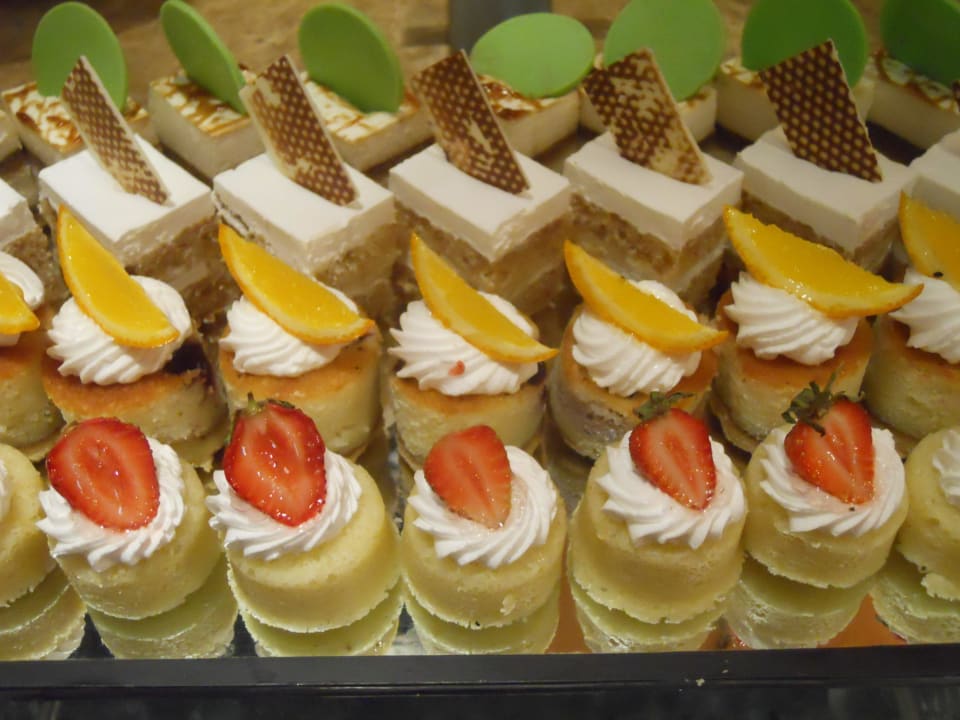 Leckere Nachspeisen Hyatt Centric Janakpuri New Delhi