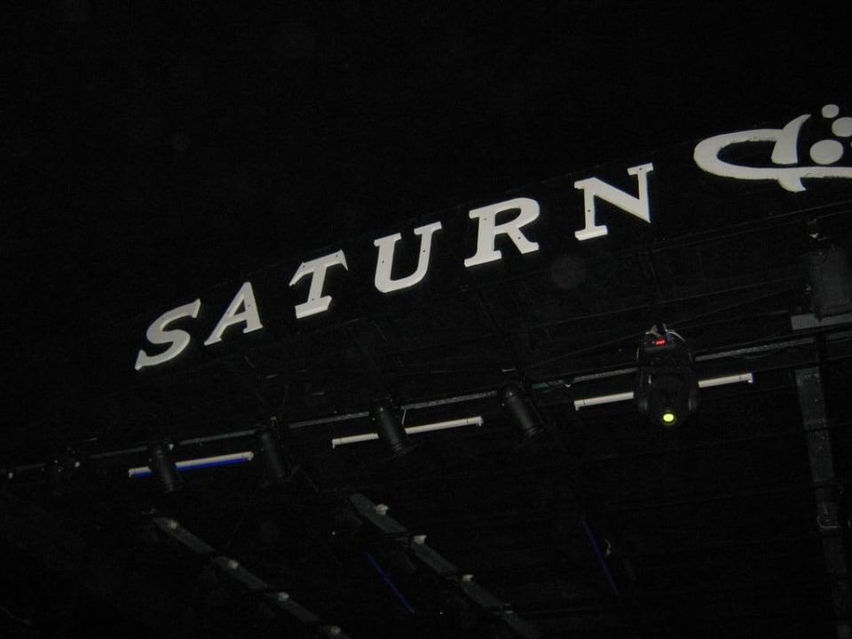 Theaterbereich Saturn Palace Resort Hotel