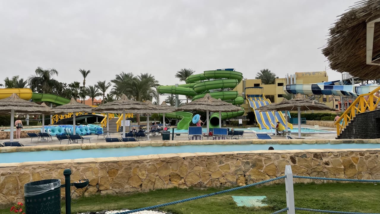 Pool Titanic Beach Spa & Aqua Park