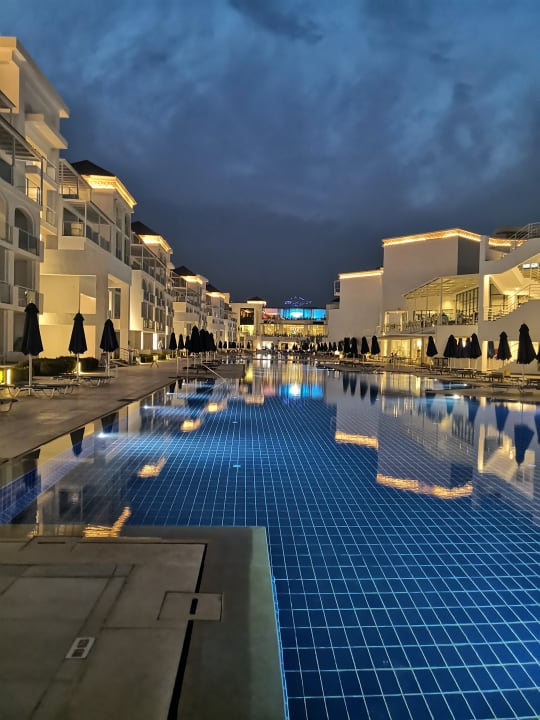 Pool Pickalbatros Blu Spa Resort