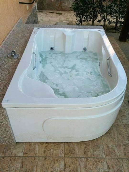 Jakuzzi auf der Terasse Shams Prestige Abu Soma-Adults Only
