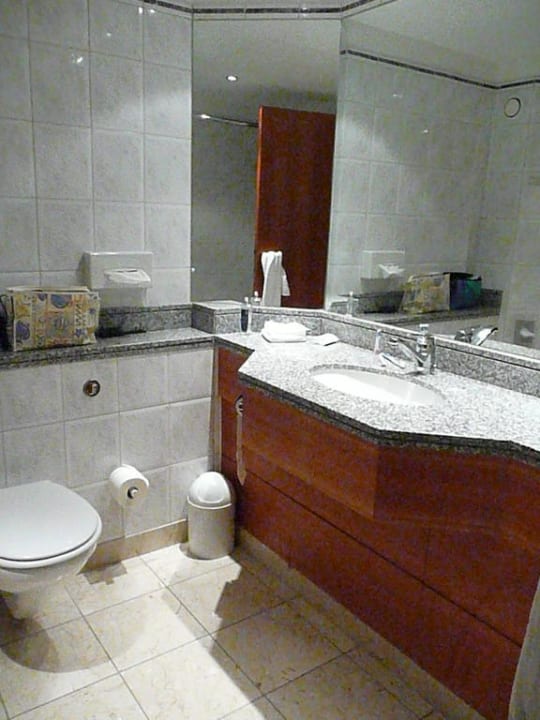 Badezimmer H4 Hotel Hannover Messe