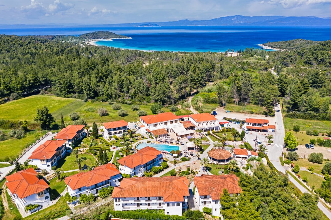 Außenansicht Hotel Chrousso Village