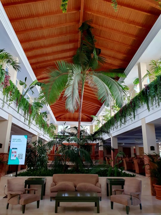 Lobby Valentin Sancti Petri