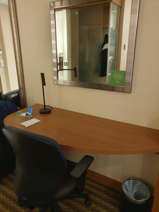 Zimmer Hampton by Hilton Berlin City West