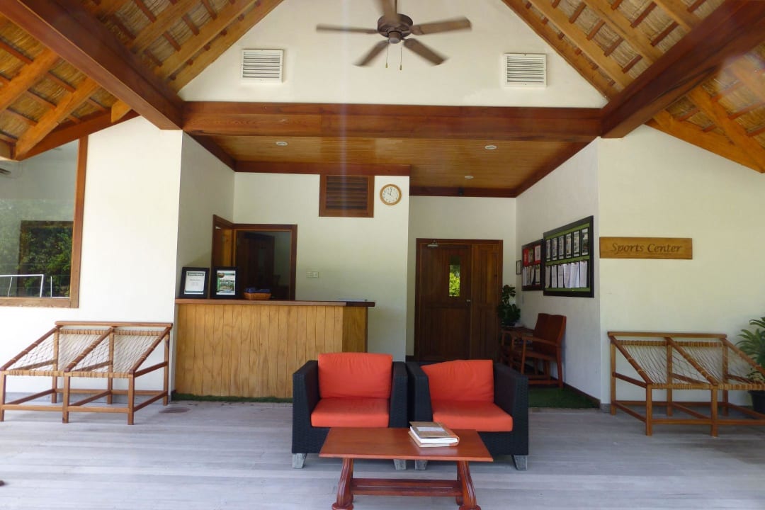 Eingang Gym Vilamendhoo Island Resort & Spa