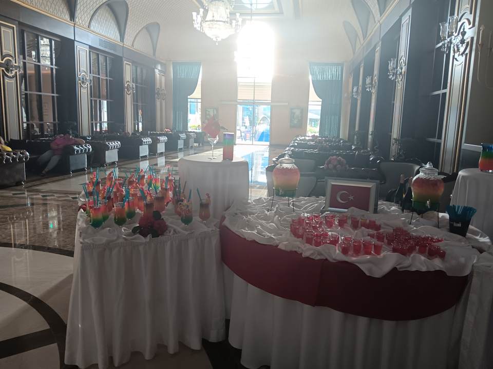 Gastro The Lumos Deluxe Resort Hotel