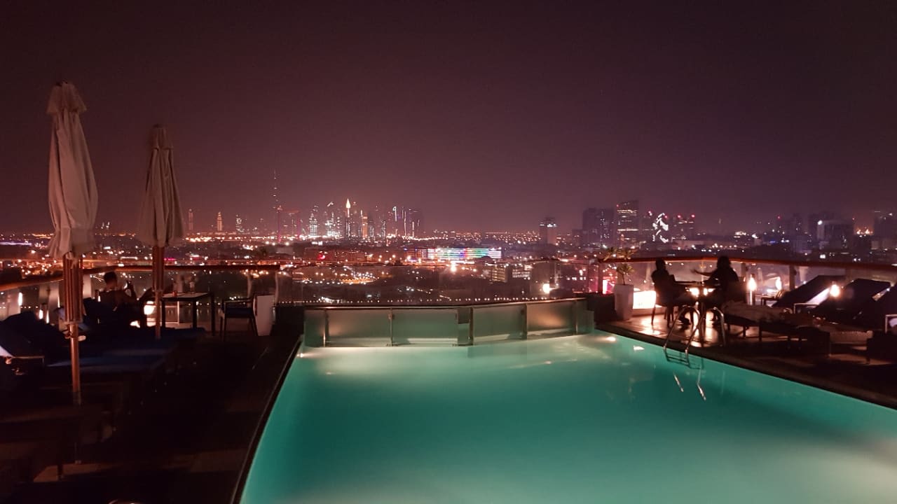 Pool Golden Sands Hotel Creek