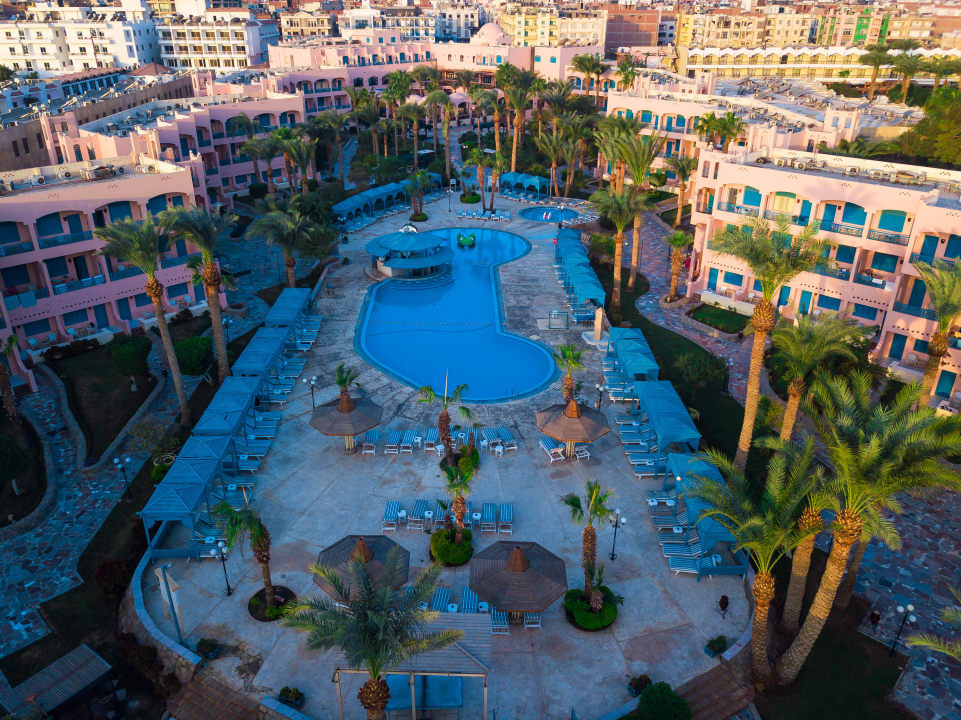 Pool Hotel Le Pacha Beach Resort