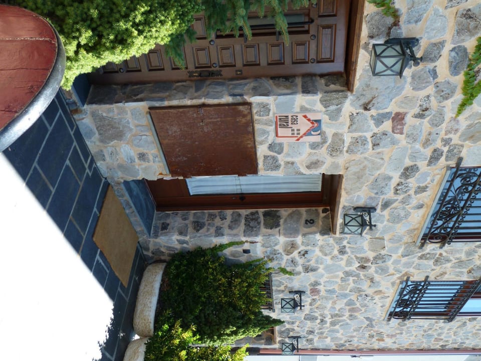 Fachada Apartments Carrero