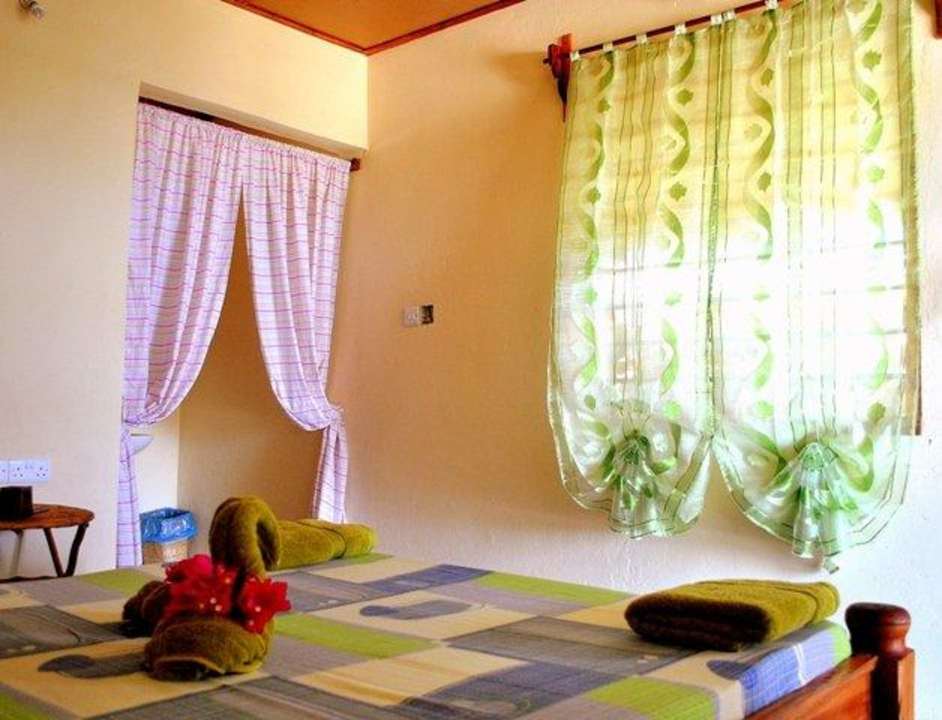 Camera verde KS Beach Bungalows