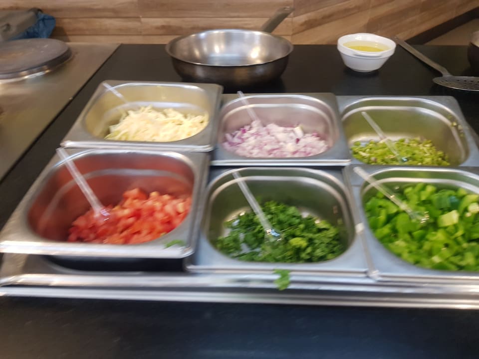 Gastro Lotus Bay Beach Resort