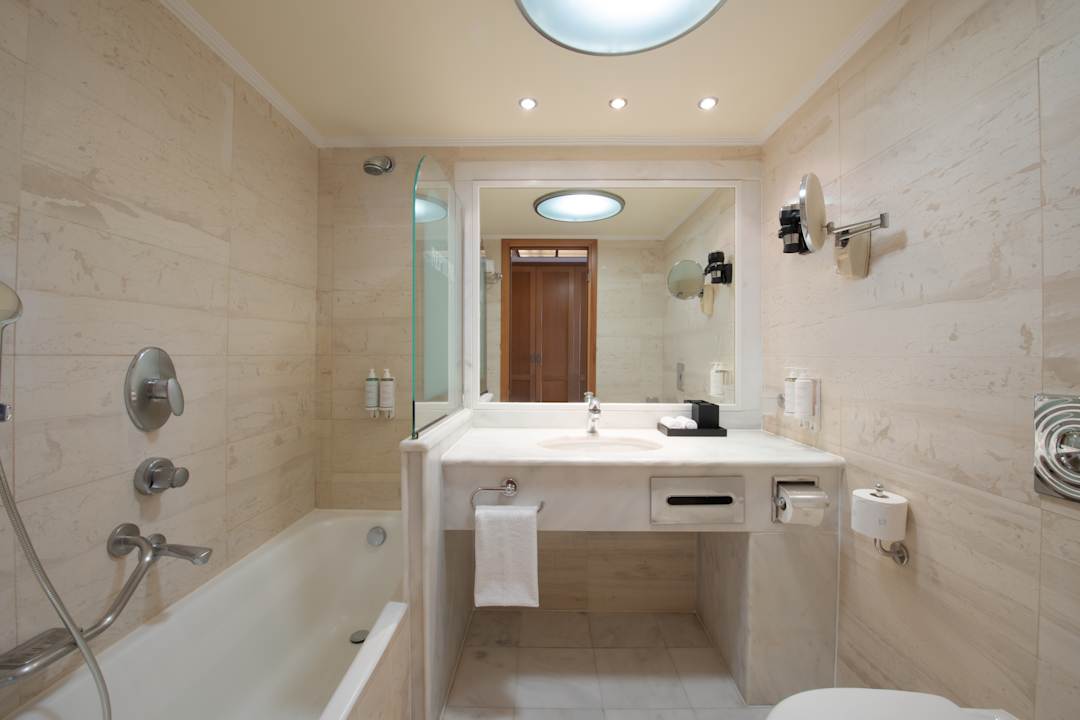 Zimmer Neptune Luxury Resort