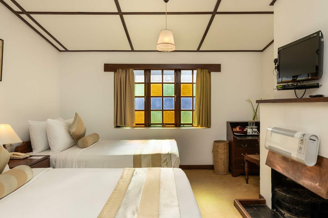 Zimmer The Hill Club