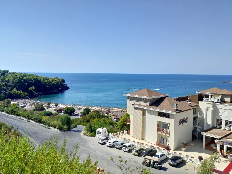 Strand Laguna Beach Alya Resort & Spa Hotel