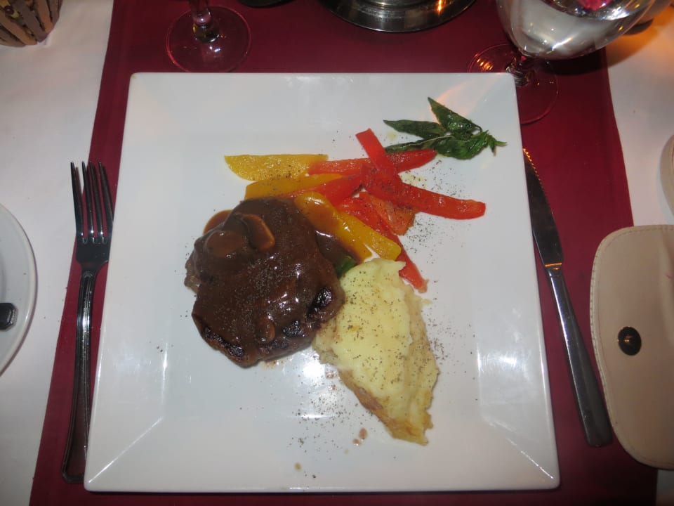 Abschiedsessen Rindersteak Iberotel Makadi Beach