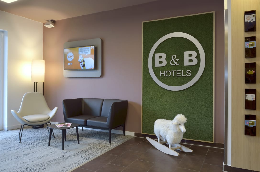 Lobby B&B Hotel Mönchengladbach
