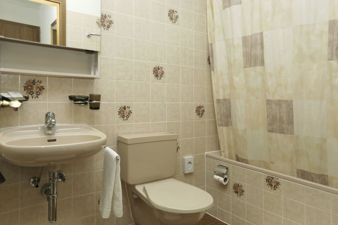 Badezimmer Steinbock Hotel Tannenboden AG
