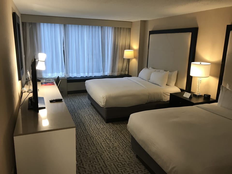Zimmer DoubleTree by Hilton Hotel Chicago - Magnificent Mile