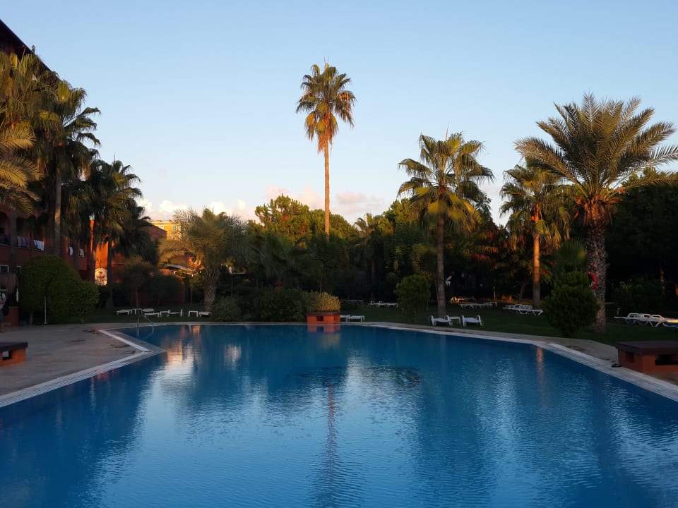 Relaxpool Club Turtas Beach Hotel