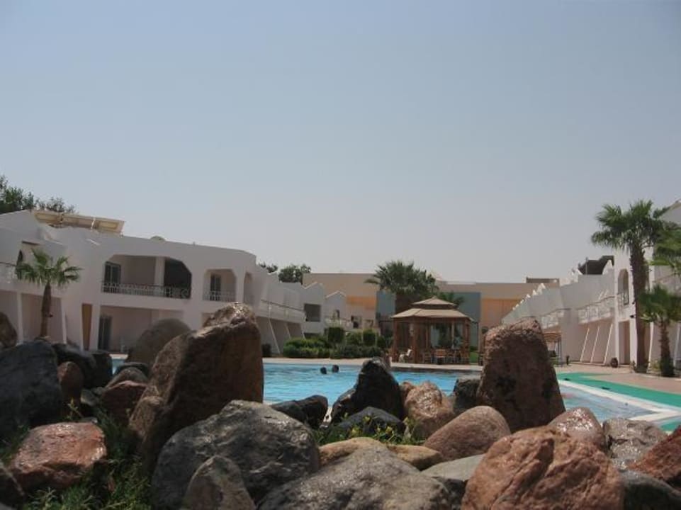 Widok na basen i hotel Hotel Aqua Fun