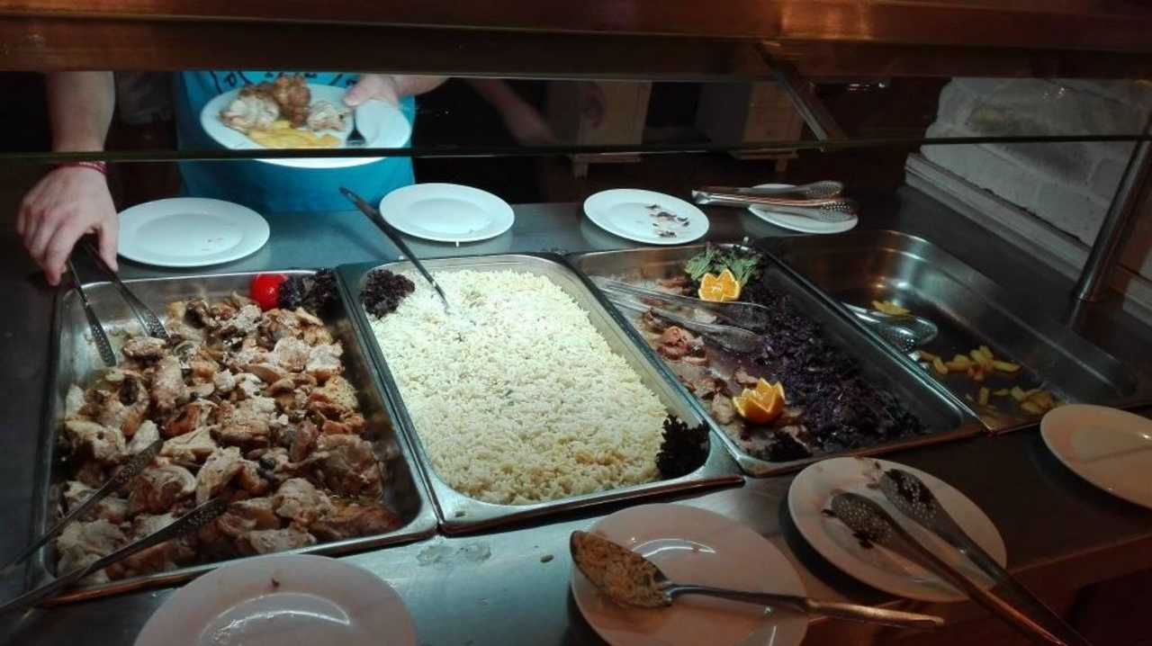 Auswahl 2  ("warm")  von 2 HI Hotels Imperial Resort